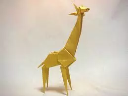 things.455.giraffe.webp